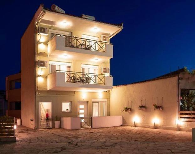 Lena Apartments 3 Potos Exterior photo