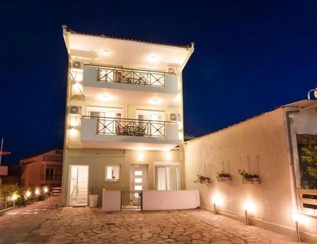 Lena Apartments 3 Potos Exterior photo